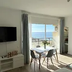 Sea View By Laura מארבלה