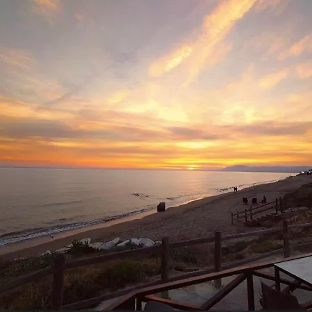 Sea View By Laura Апартаменти *