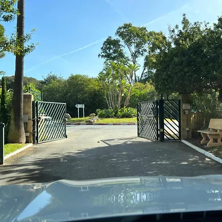 Sea View By Laura Апартаменти Марбелья