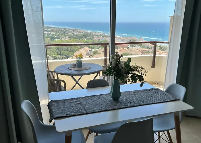 Apartamento Sea View By Laura Marbella